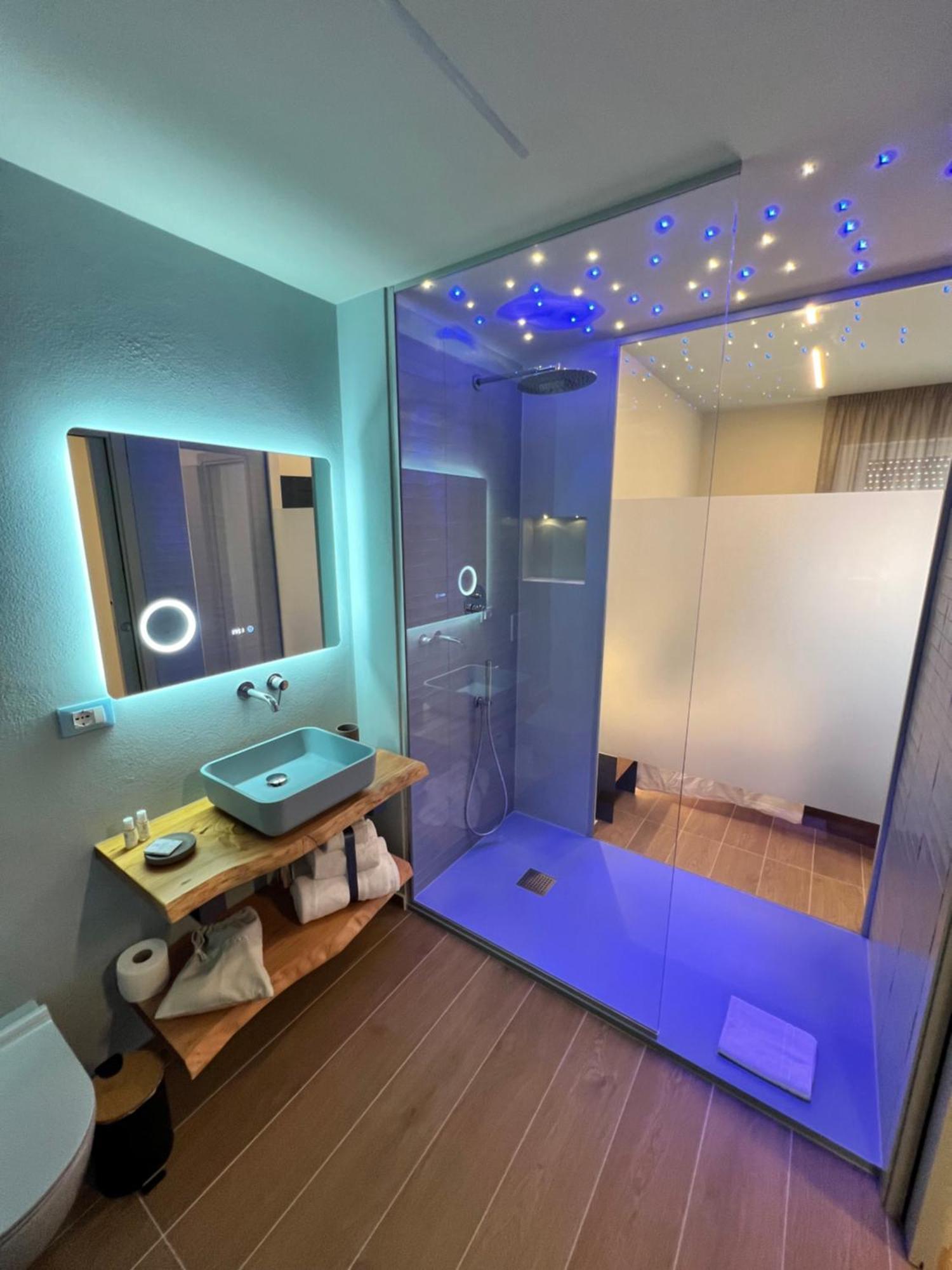 Luci Sul Mare -Boutique Rooms Follonica Luaran gambar