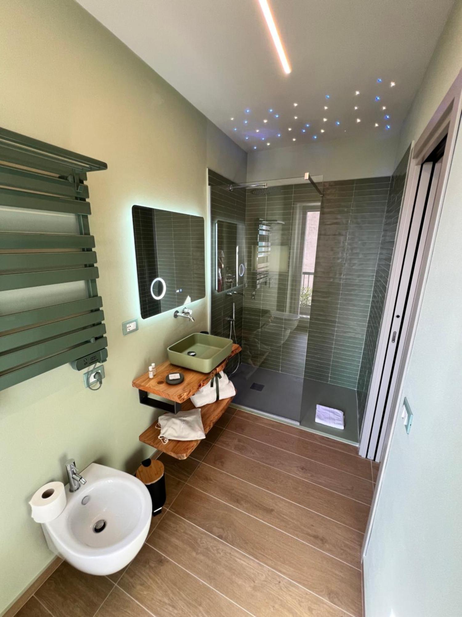 Luci Sul Mare -Boutique Rooms Follonica Luaran gambar