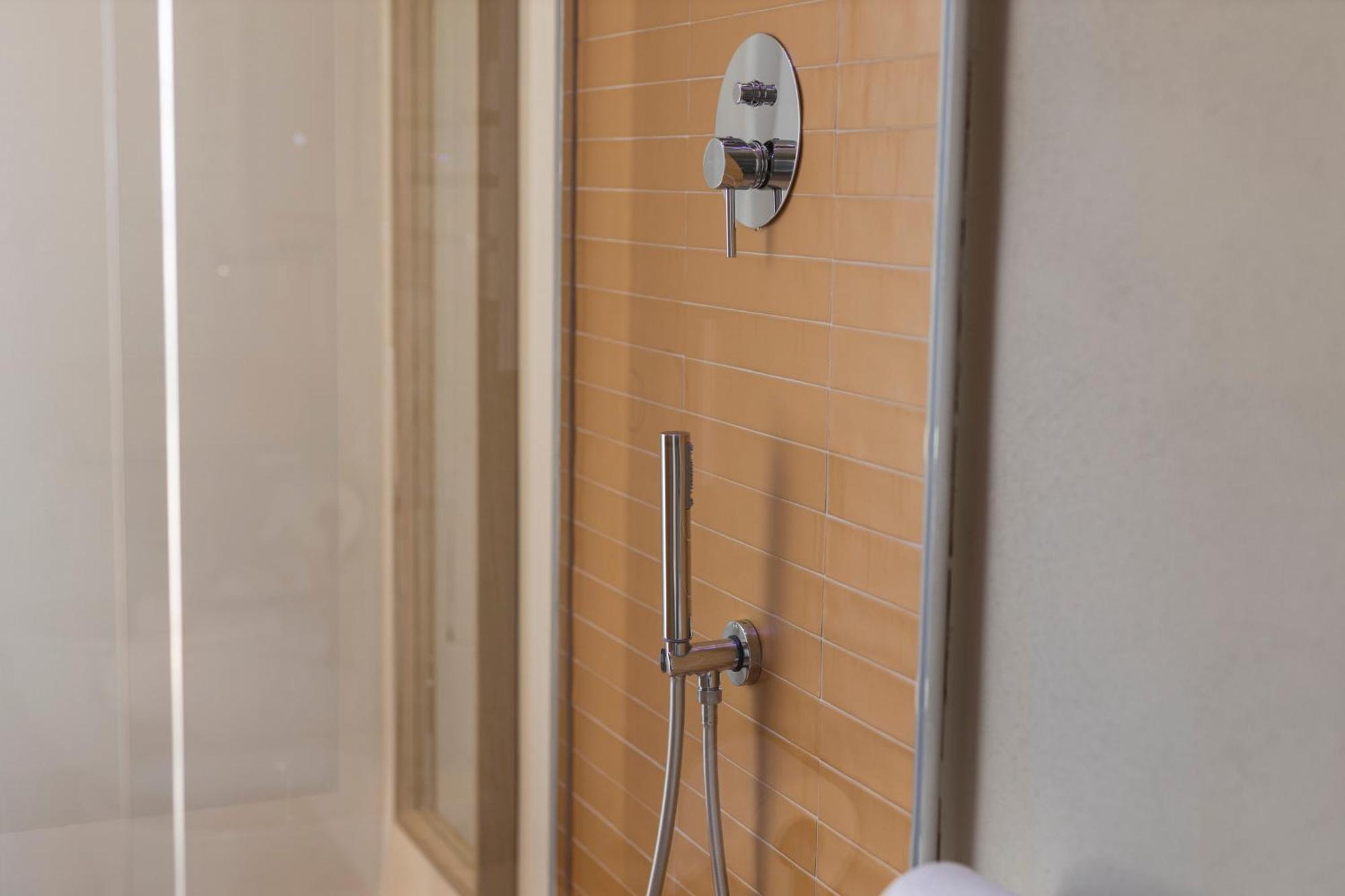 Luci Sul Mare -Boutique Rooms Follonica Luaran gambar